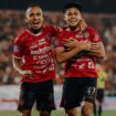 Pemain muda, Rahmat Arjuna (kanan) membuka gol keunggulan Bali United atas Borneo FC dalam laga kandang di Stadion Kapten I Wayan Dipta, Gianyar, Selasa, 28 Januari 2025 malam.