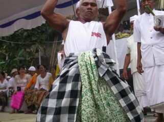 Orang Bali ngunying,