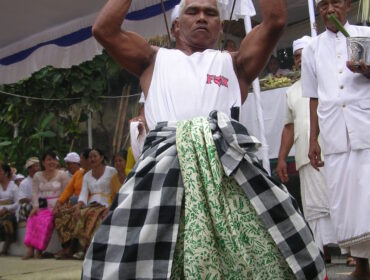 Orang Bali ngunying,